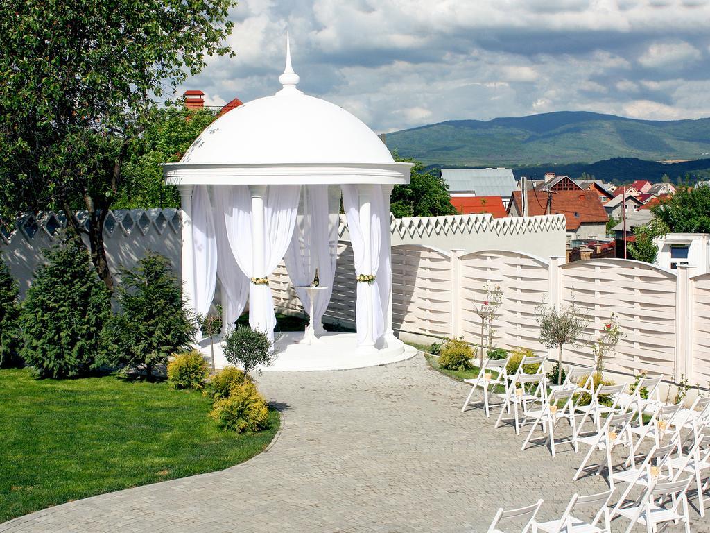 Hotel Kilikiya Uzhhorod Exterior foto